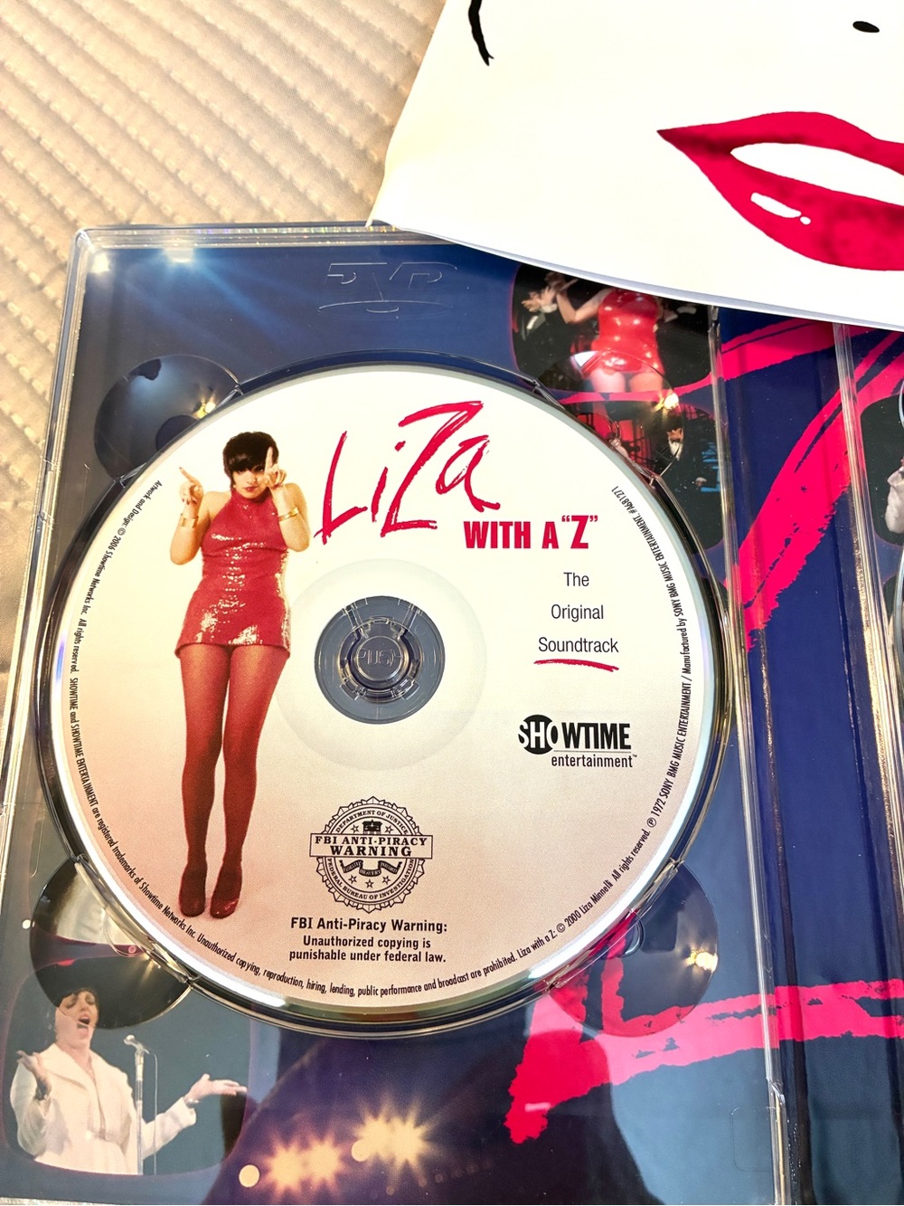 Liza With A "Z" Collector's Edition DVD Holographic Pink & Black Cover 2005 NEW - Picture 5 of 7